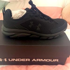 New Under Armor W Charged Assert 9 sneakers
